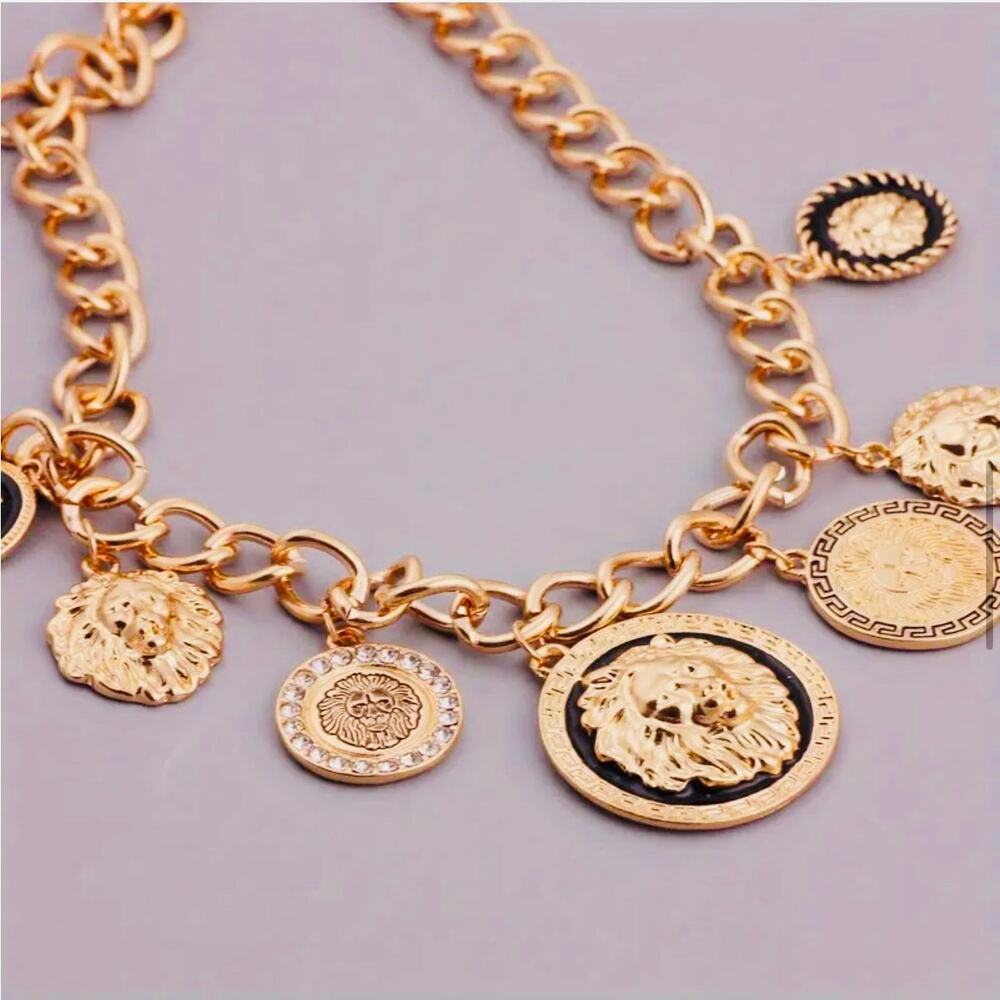 NECKLACE: Golden-Tone Lion Head Thick Chain w/Lg Alloy Pendant & Zirconias, NWOT - Picture 6 of 16